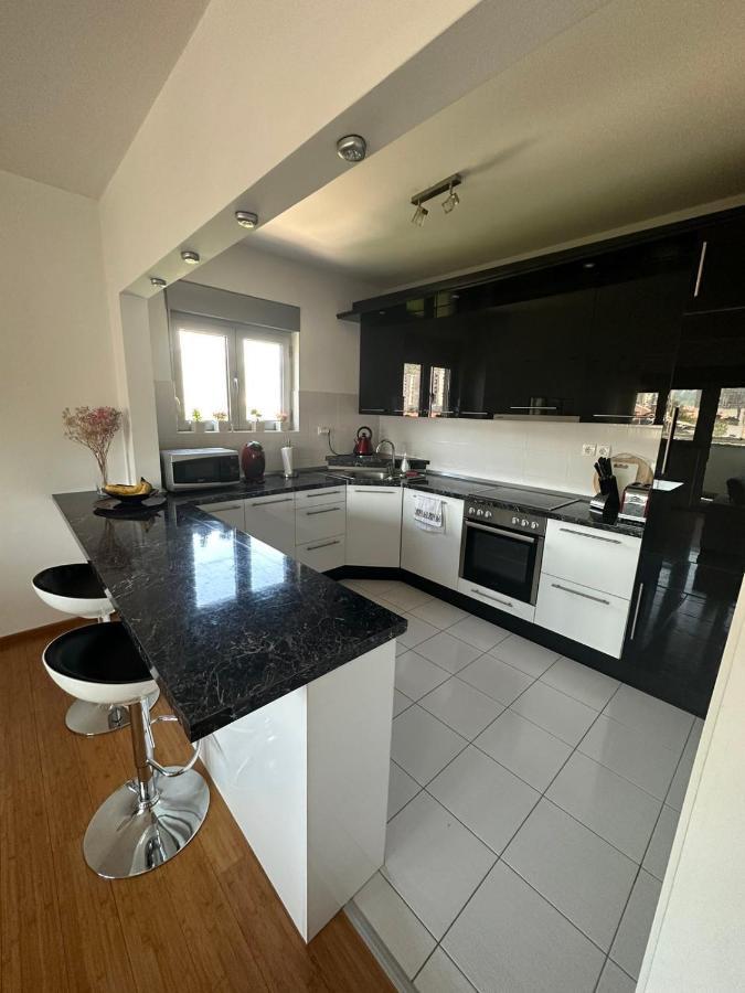 Luxury Aparment Blossom Mostar Exteriör bild
